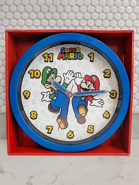 Nintendo Super Wall Clock Mario Brothers Blue Frame Analog Round 9¾"